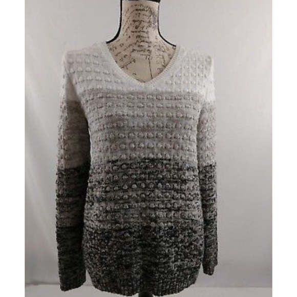 croft & barrow Sweaters - Croft & Barrow Women's Small V Neck Sweater